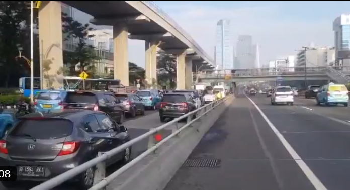 Polda Metro Jaya Izinkan Penggunaan Bahu Jalan Tol Dalam Kota pada Jam Tertentu